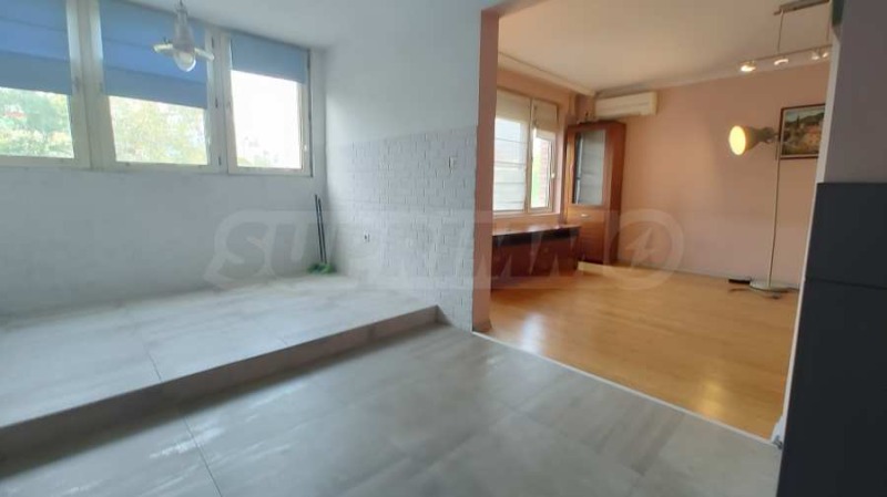 De inchiriat  3+ dormitor Sofia , Iztoc , 144 mp | 87752788 - imagine [2]