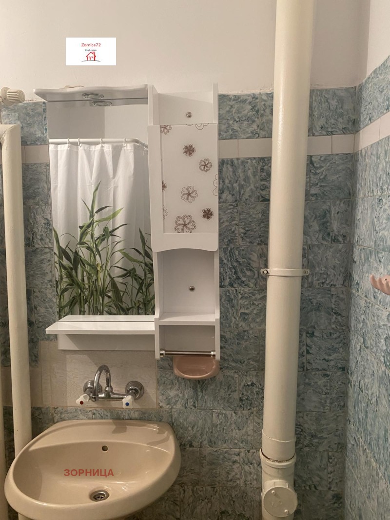 Издаје се  1 спаваћа соба Софија , Иван Вазов , 70 м2 | 55644411 - слика [11]