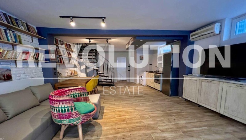 Дава под наем КЪЩА, гр. Варна, Център, снимка 12 - Къщи - 51566738