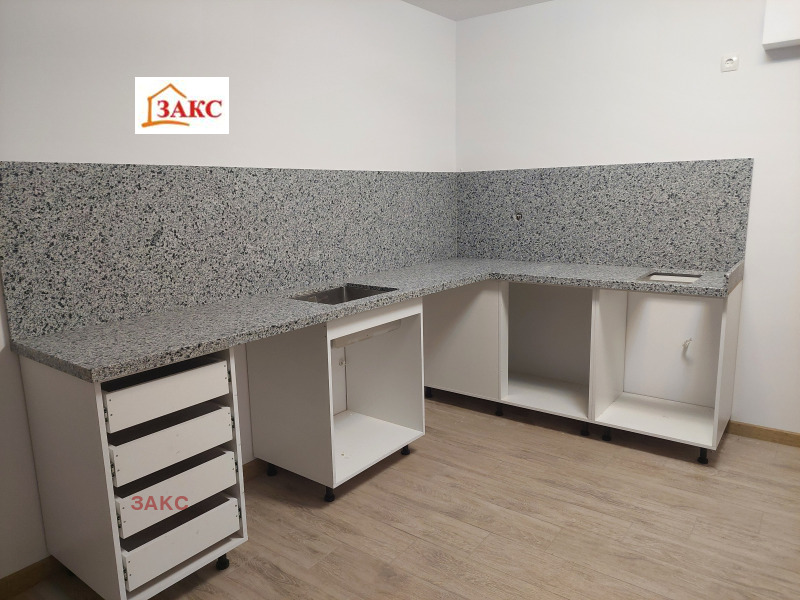 Дава под наем 2-СТАЕН, гр. Кърджали, Център, снимка 2 - Апартаменти - 53024740