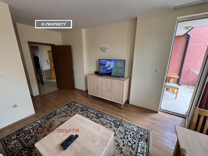 Til leje  1 soveværelse Sofia , Studentski grad , 65 kvm | 86602931 - billede [3]