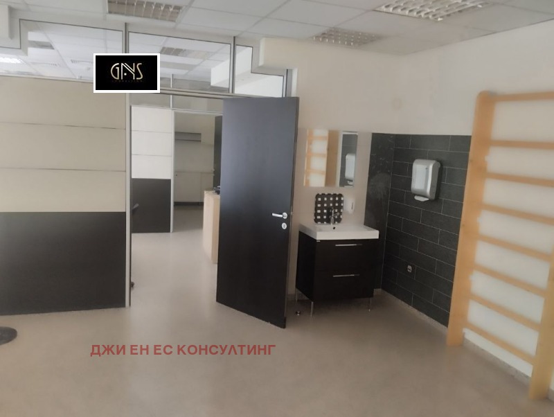 A louer  Bureau Sofia , Mladost 2 , 66 m² | 10311706