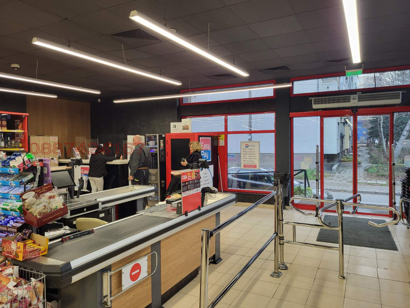 Te huur  Winkel Sofia , Borovo , 850 m² | 59215698 - afbeelding [2]