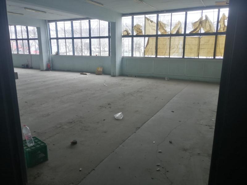 Дава под наем ПРОМ. ПОМЕЩЕНИЕ, гр. Русе, Здравец Изток, снимка 8 - Производствени сгради - 53360996