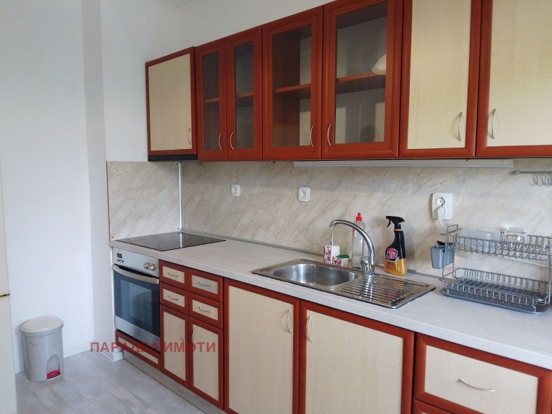 A louer  3 chambres Plovdiv , Karchiyaka , 100 m² | 87490023 - image [3]