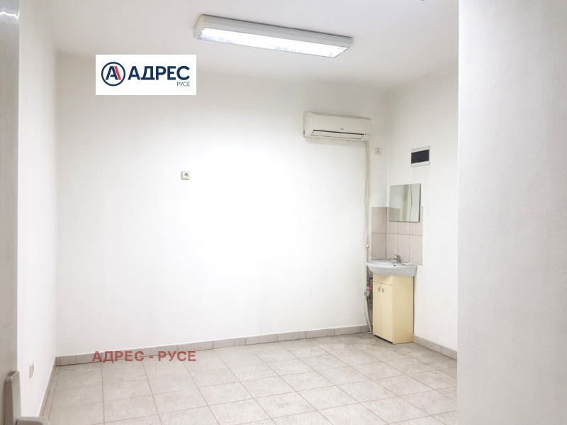 Дава под наем ОФИС, гр. Русе, Център, снимка 3 - Офиси - 53113618