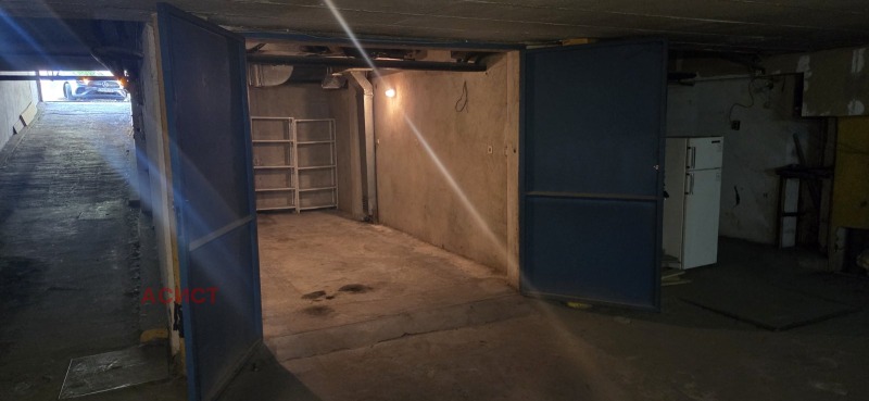 A louer  Garage Sofia , Oborichte , 18 m² | 71774005 - image [4]