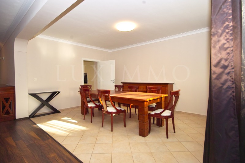 Kiadó  3 hálószobás Sofia , Centar , 220 négyzetméter | 46463152 - kép [4]