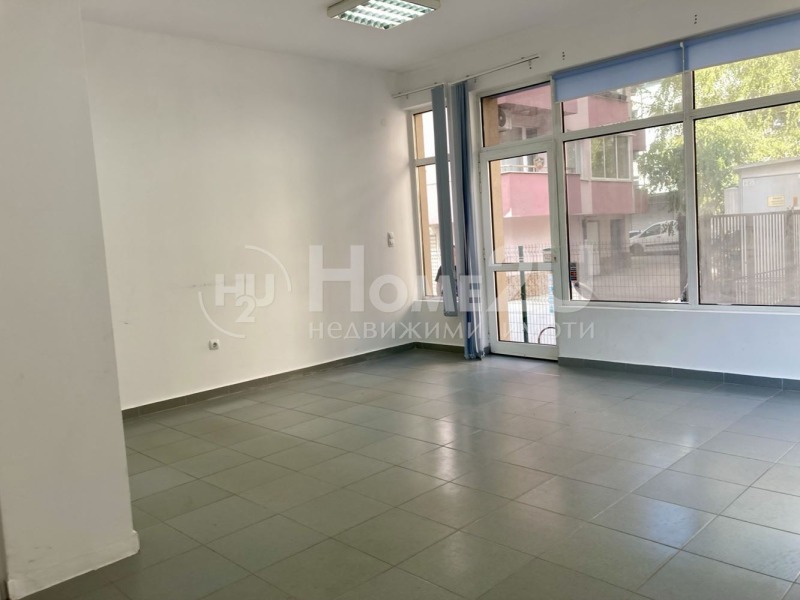 Дава под наем  Магазин град Пловдив , Южен , 66 кв.м | 87390180 - изображение [4]