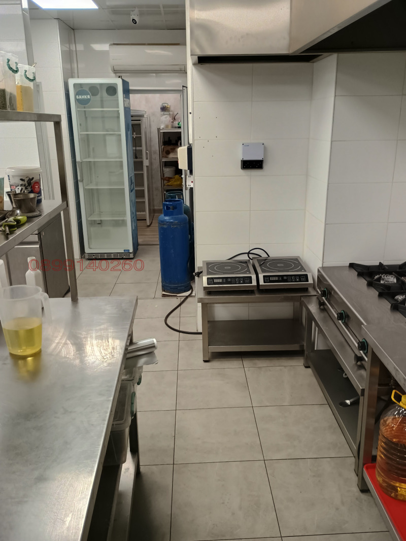 Til leje  Bar; Kaffebar Varna , Mladost 1 , 250 kvm | 13840440 - billede [13]