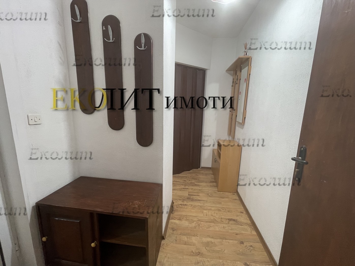 Дава под наем АТЕЛИЕ, ТАВАН, гр. София, Симеоново