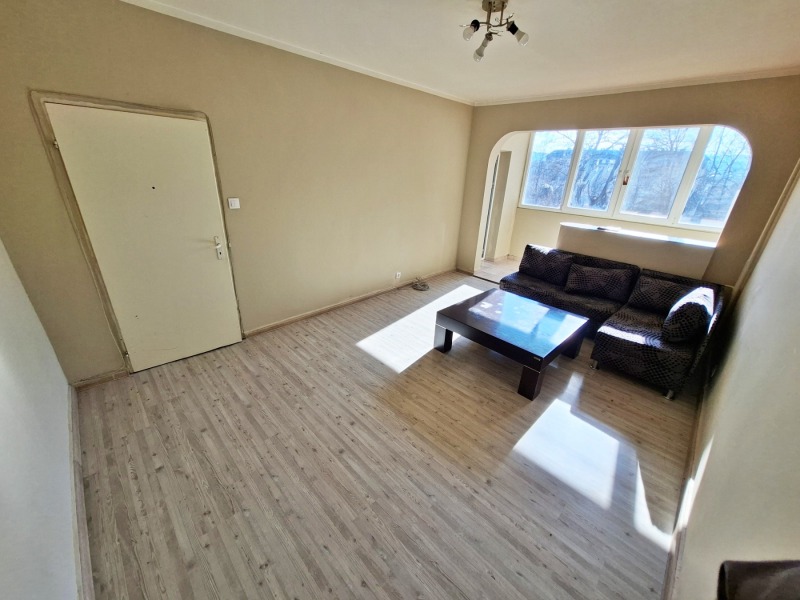 Дава под наем 2-СТАЕН, гр. София, Горубляне, снимка 2 - Апартаменти - 53159392