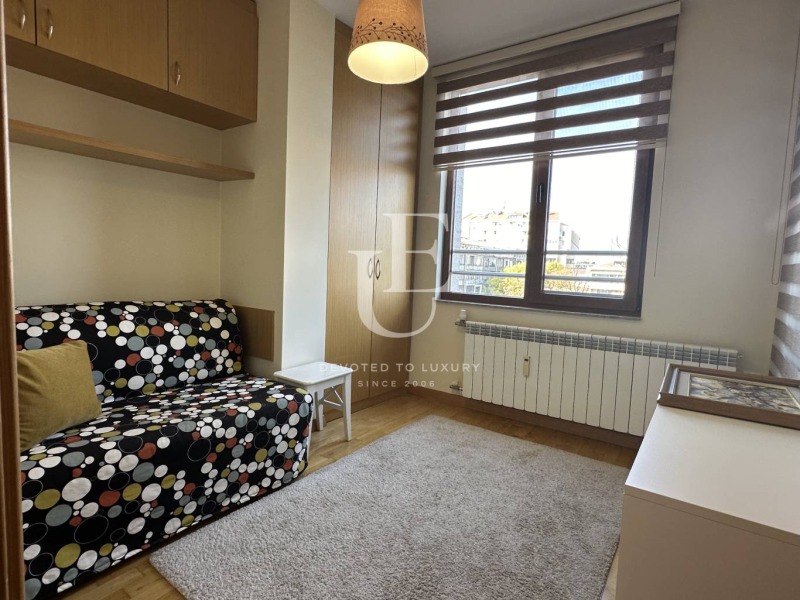 Zu vermieten  3 Schlafzimmer Sofia , Zentar , 120 qm | 20884339 - Bild [12]