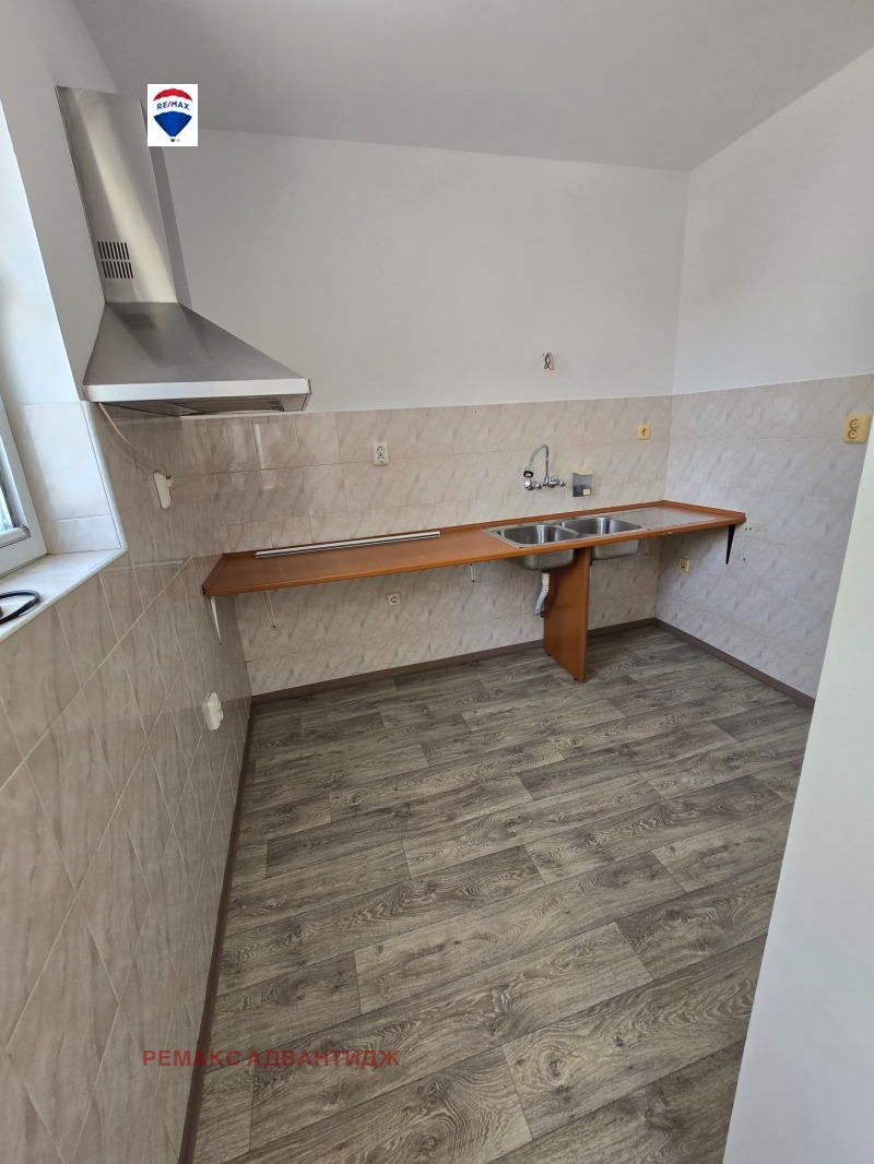Vuokrattavana  Toimisto Plovdiv , Zapaden , 150 neliömetriä | 94144074 - kuva [7]