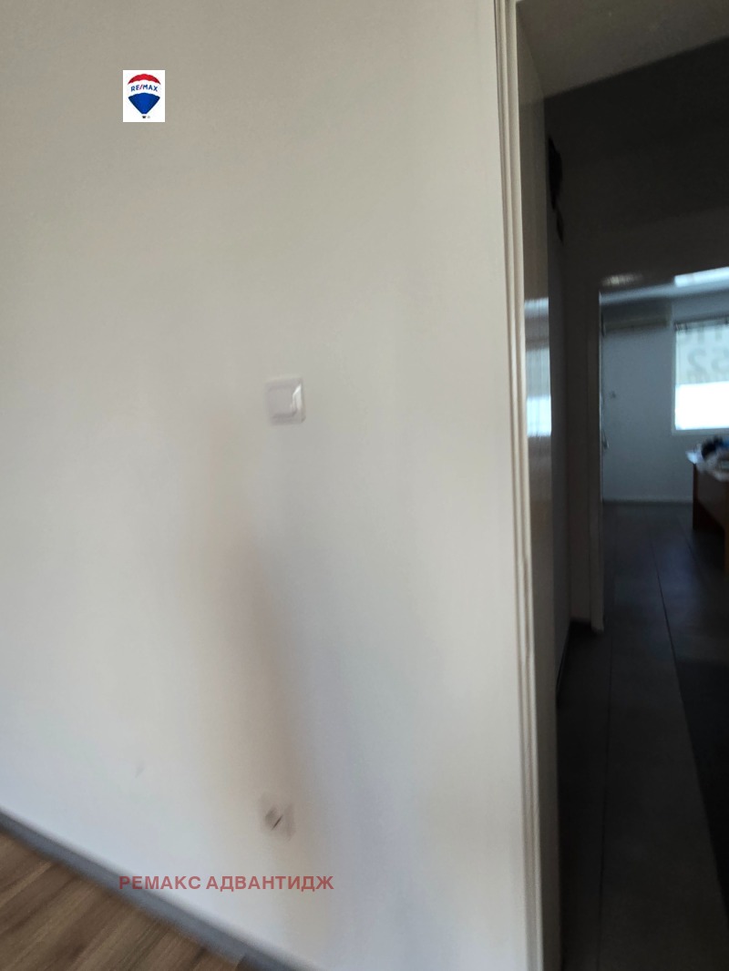 Vuokrattavana  Toimisto Plovdiv , Zapaden , 150 neliömetriä | 94144074 - kuva [11]