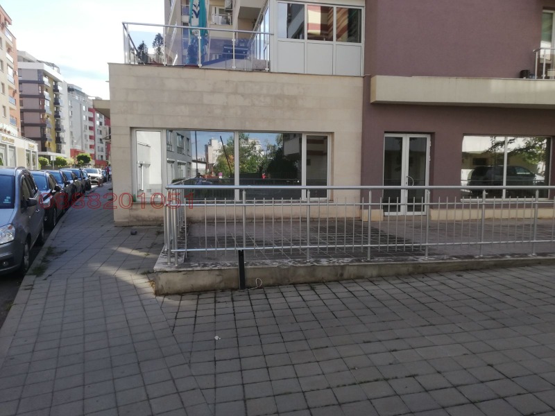 Do wynajęcia  Bar; kawiarnia Sofia , Studentski grad , 330 mkw | 87779999 - obraz [2]