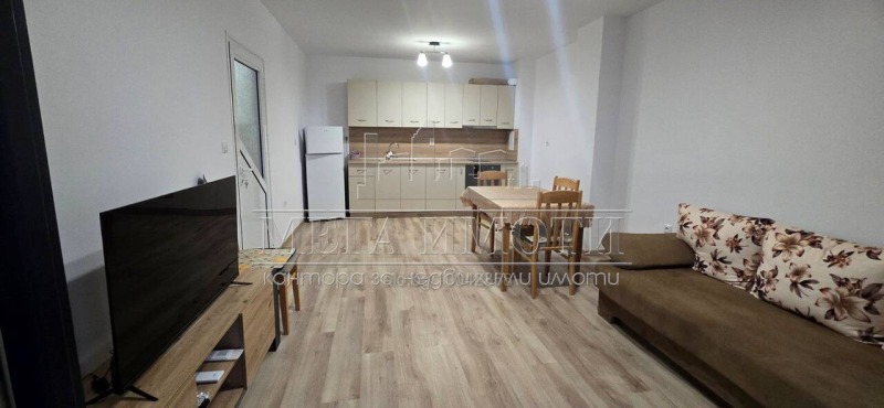 Til leie  1 soverom Burgas , Sarafovo , 65 kvm | 71960608