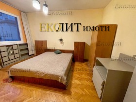 2 makuuhuonetta Tsentar, Sofia 4