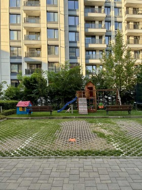 Parcheggio Krastowa wada, Sofia