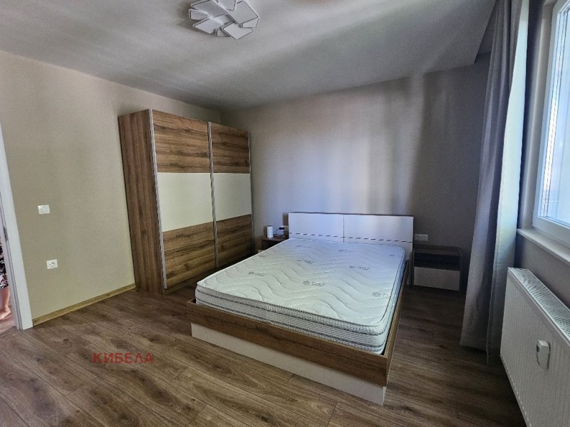 Дава под наем  3-стаен град Плевен , Идеален център , 110 кв.м | 31652735 - изображение [7]