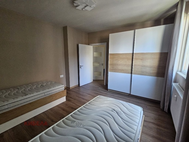 Дава под наем  3-стаен град Плевен , Идеален център , 110 кв.м | 31652735 - изображение [11]