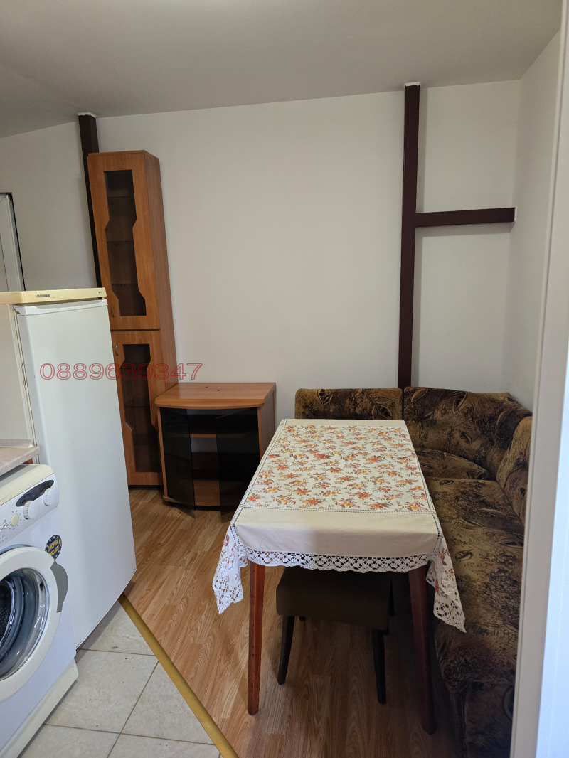 Дава под наем ЕТАЖ ОТ КЪЩА, гр. София, Горубляне, снимка 6 - Етаж от къща - 53222958