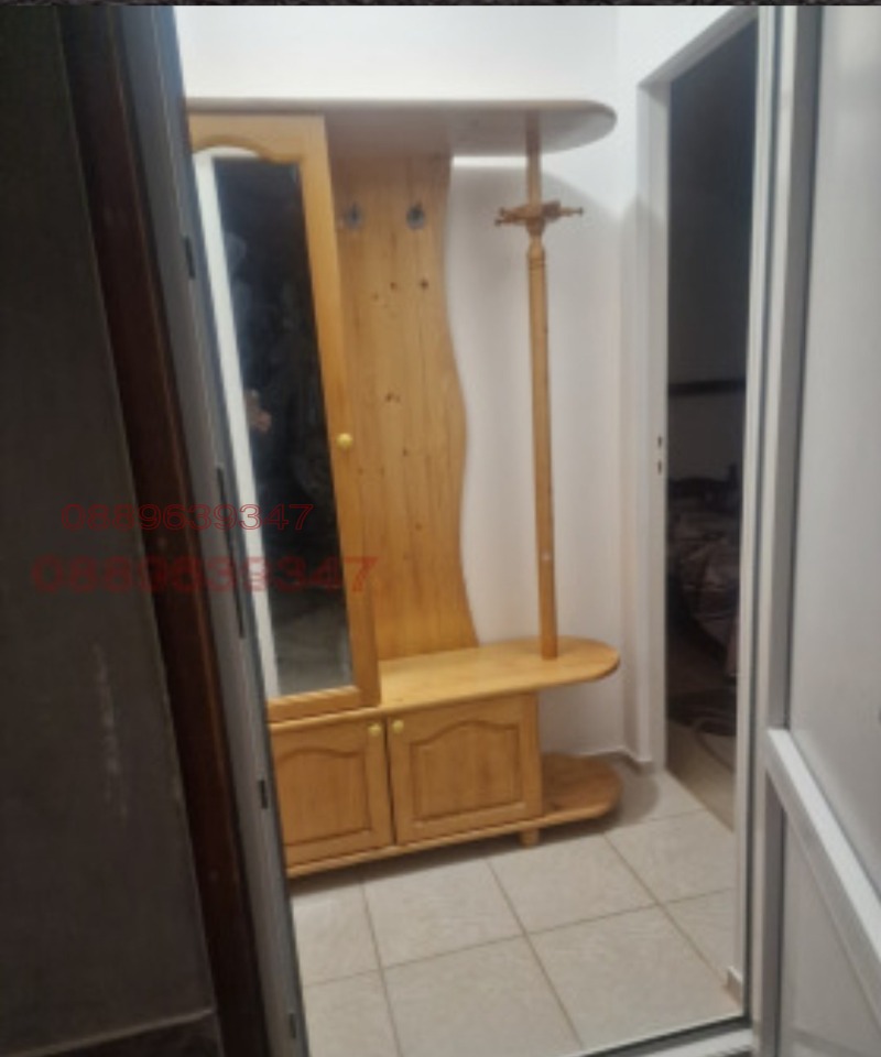 Дава под наем ЕТАЖ ОТ КЪЩА, гр. София, Горубляне, снимка 2 - Етаж от къща - 53222958