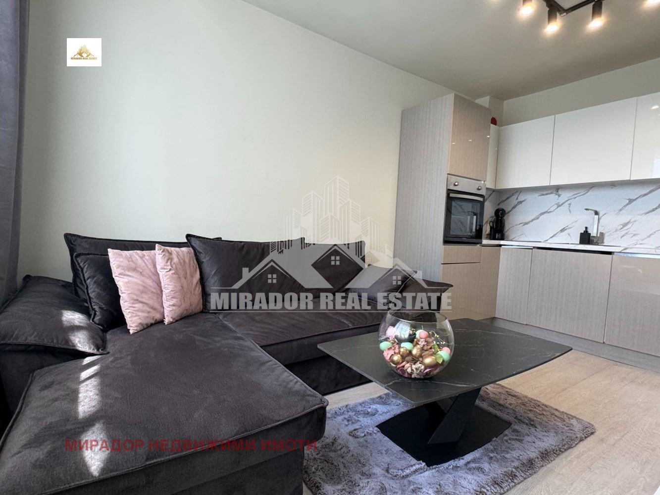 Дава под наем 2-СТАЕН, гр. София, Център