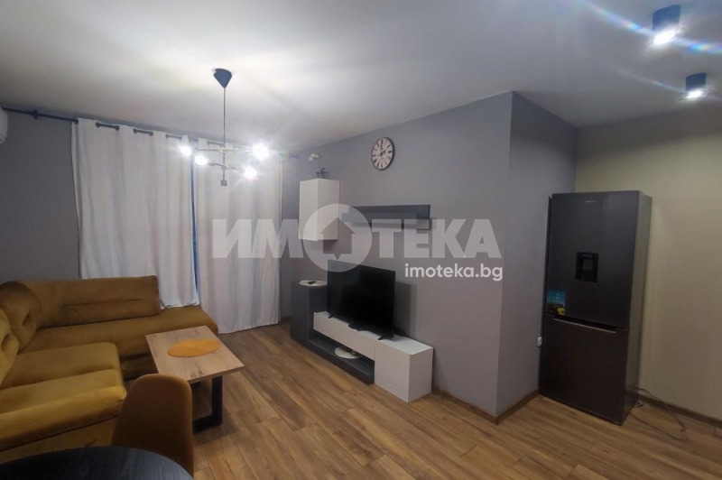 Дава под наем 2-СТАЕН, гр. Пловдив, Кючук Париж, снимка 3 - Апартаменти - 53015707