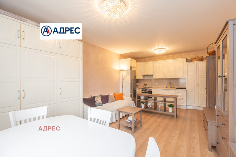 Kiadó  2 hálószobás Varna , Centar , 100 négyzetméter | 48294321 - kép [6]