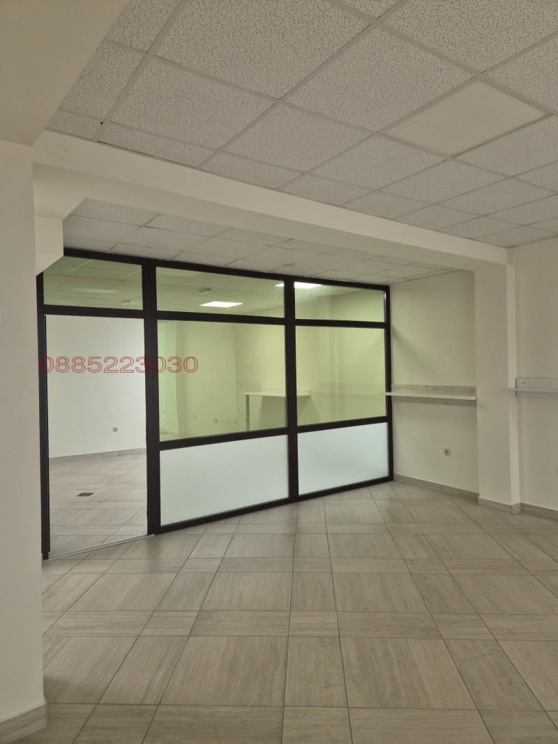 Дава под наем ОФИС, гр. Петрич, област Благоевград, снимка 10 - Офиси - 52790705