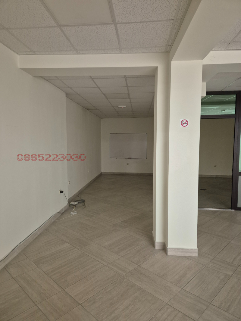 Дава под наем ОФИС, гр. Петрич, област Благоевград, снимка 8 - Офиси - 52790705