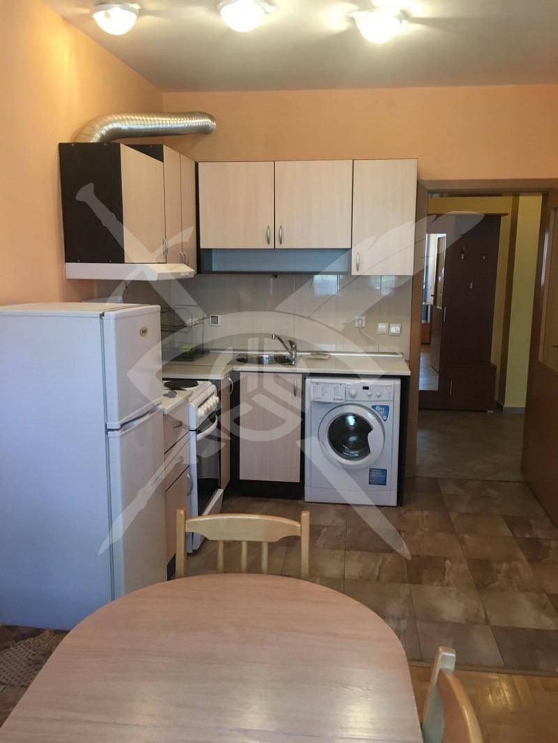 Дава под наем 2-СТАЕН, гр. София, Хиподрума