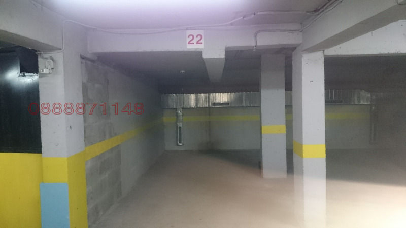 Дава под наем ГАРАЖ, ПАРКОМЯСТО, гр. София, Банишора, снимка 4 - Гаражи и паркоместа - 53064874