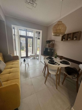 1 bedroom m-t Alen mak, Varna 2