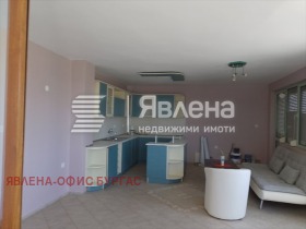 Ufficio Tsentar, Burgas 6