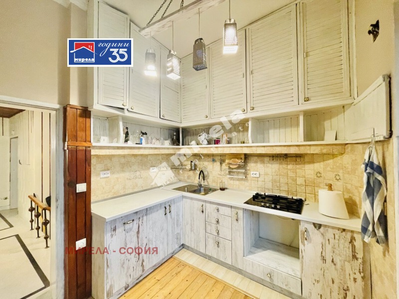 Дава под наем ЕТАЖ ОТ КЪЩА, гр. София, Карпузица, снимка 9 - Етаж от къща - 53449843