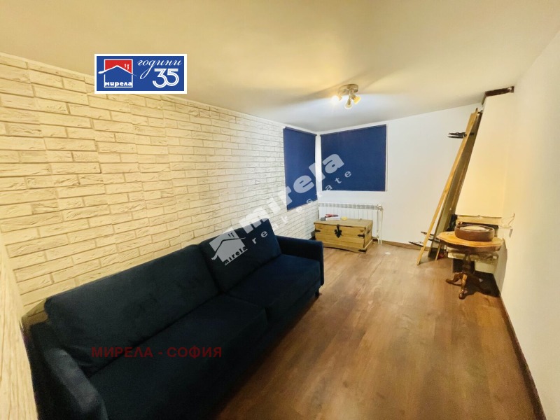 Дава под наем ЕТАЖ ОТ КЪЩА, гр. София, Карпузица, снимка 14 - Етаж от къща - 53449843