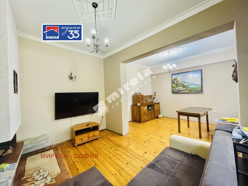 Дава под наем ЕТАЖ ОТ КЪЩА, гр. София, Карпузица