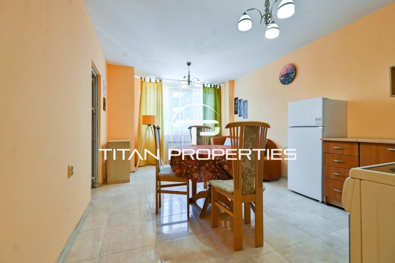 Дава под нем  2-стаен, град София, Център •  550 EUR • ID 50023575 — holmes.bg - [1] 