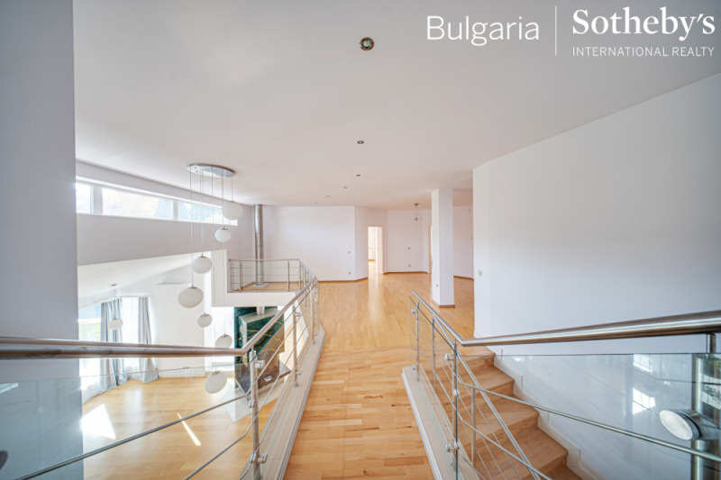 Дава под наем КЪЩА, гр. София, Малинова долина, снимка 10 - Къщи - 52391527