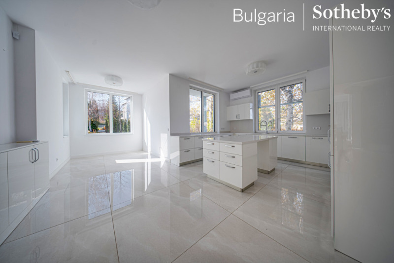 Дава под наем КЪЩА, гр. София, Малинова долина, снимка 7 - Къщи - 52391527