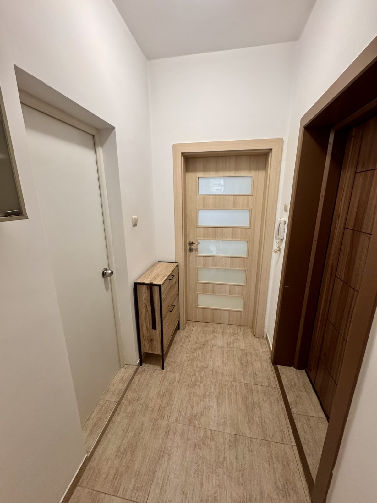 Дава под наем 3-СТАЕН, гр. София, Център, снимка 10 - Апартаменти - 54650472