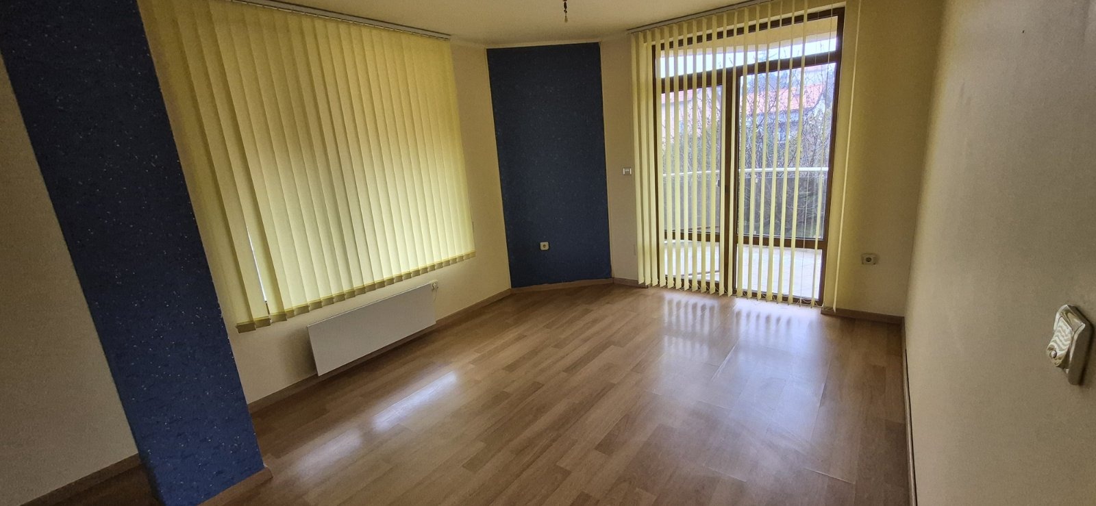 Дава под наем КЪЩА, гр. Варна, к.к. Св.Св. Константин и Елена, снимка 6 - Къщи - 52340458