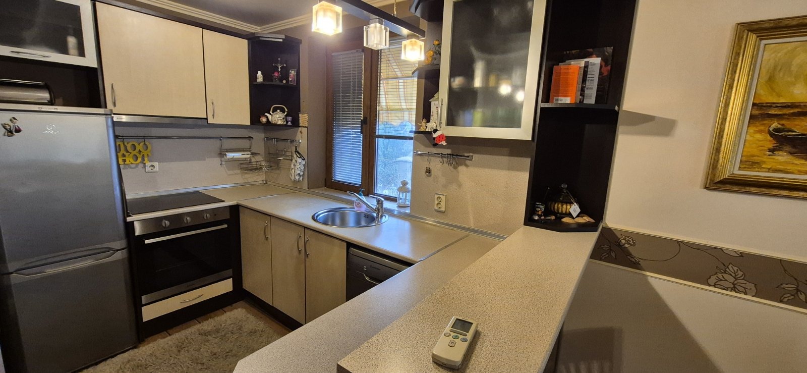 Дава под наем КЪЩА, гр. Варна, к.к. Св.Св. Константин и Елена, снимка 3 - Къщи - 52340458