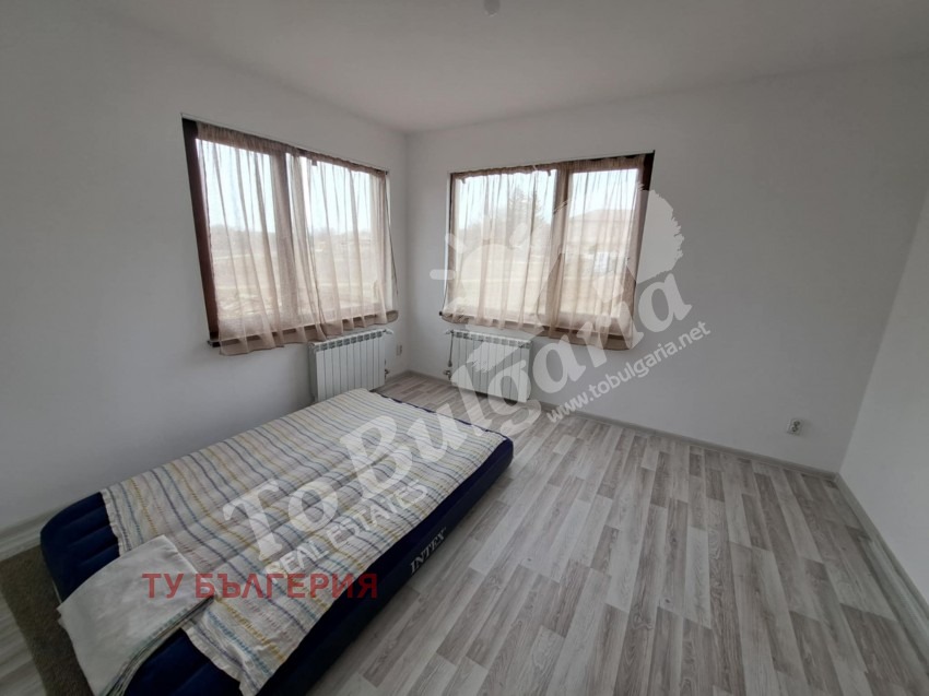 Дава под наем КЪЩА, с. Долна Липница, област Велико Търново, снимка 3 - Къщи - 53827207