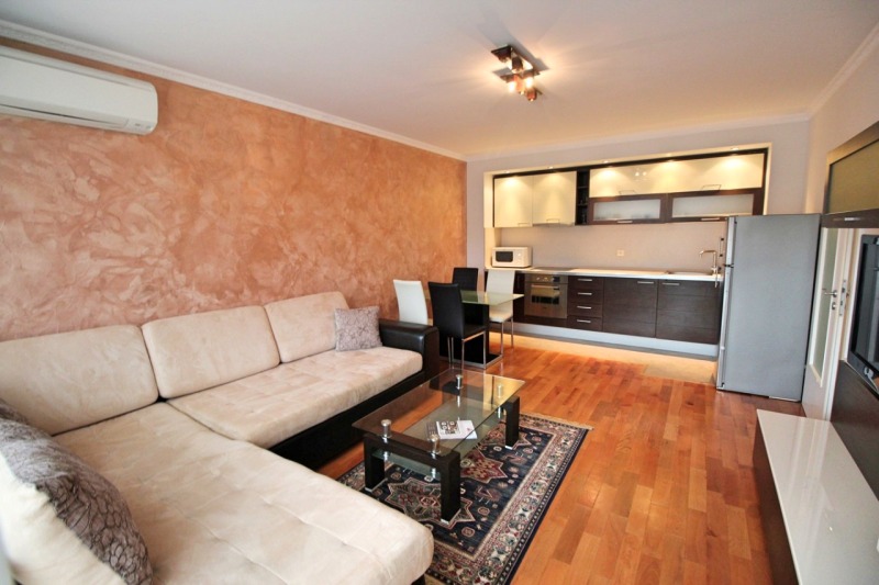 Do wynajęcia  1 sypialnia Burgas , Centar , 69 mkw | 23137762