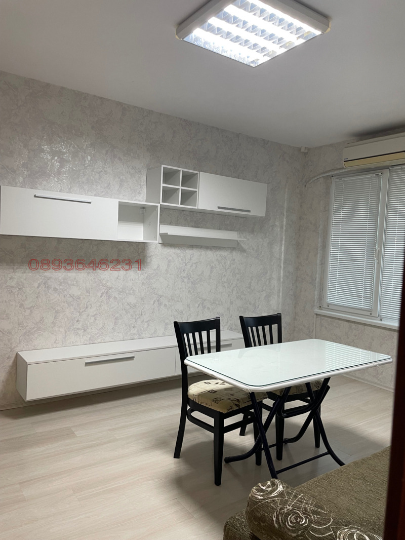 Дава под наем 2-СТАЕН, гр. Варна, Възраждане 2