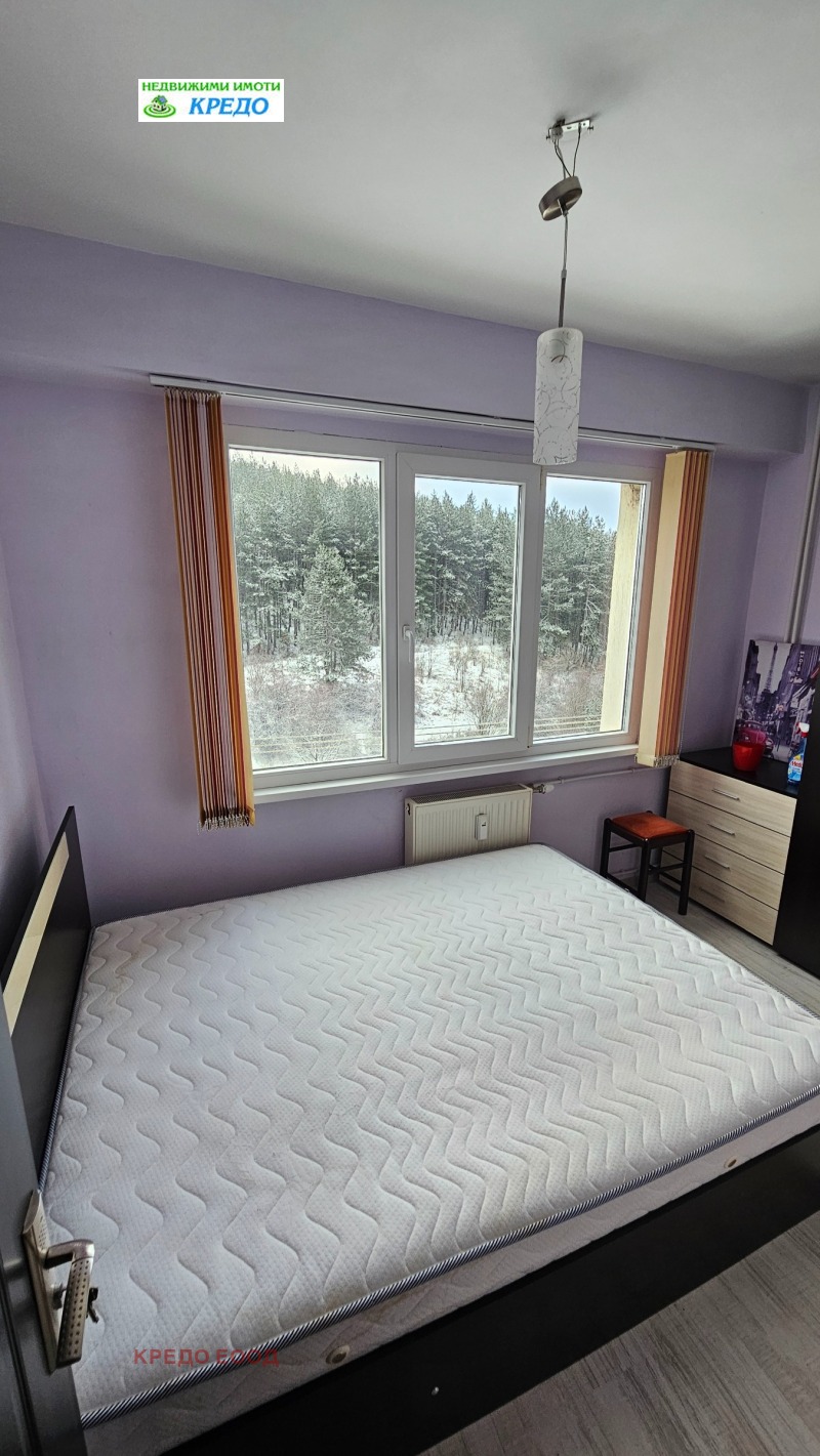 Дава под наем 2-СТАЕН, гр. Перник, Изток