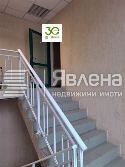 Издаје се  Канцеларија Варна , ВИНС-Червен плоштад , 124 м2 | 75746753 - слика [3]